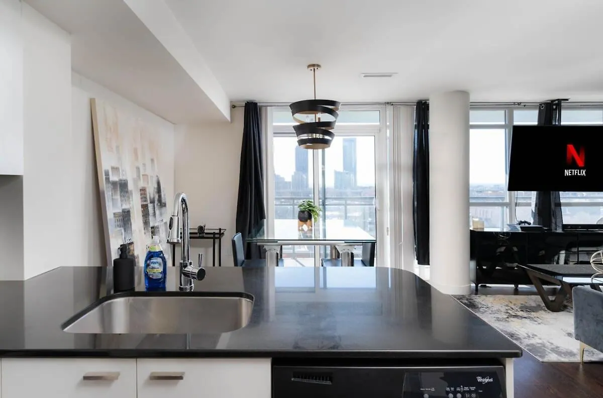 Apartment Stylish Condo Downtown Toronto 99 Walk Score