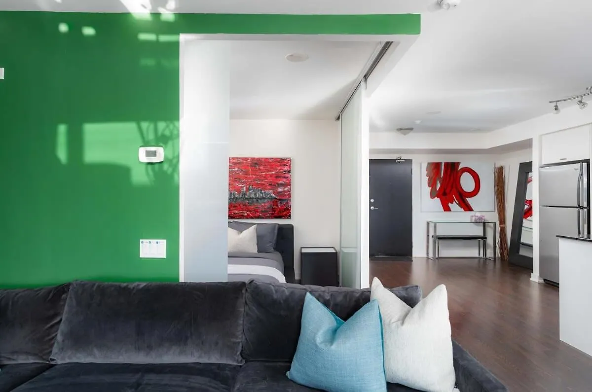 Stylish Condo Downtown Toronto 99 Walk Score Apartment