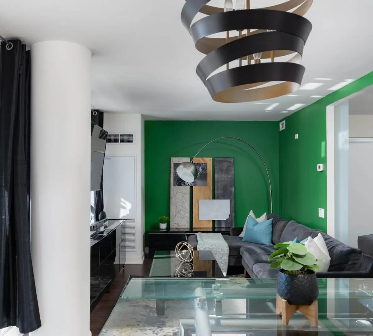 Stylish Condo Downtown Toronto 99 Walk Score